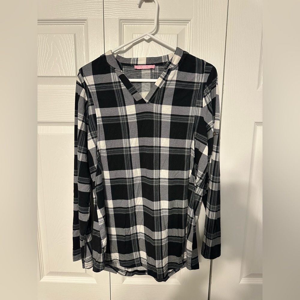 Plaid V-Neck Women's Top - Black and White - nursing and pumping shirt